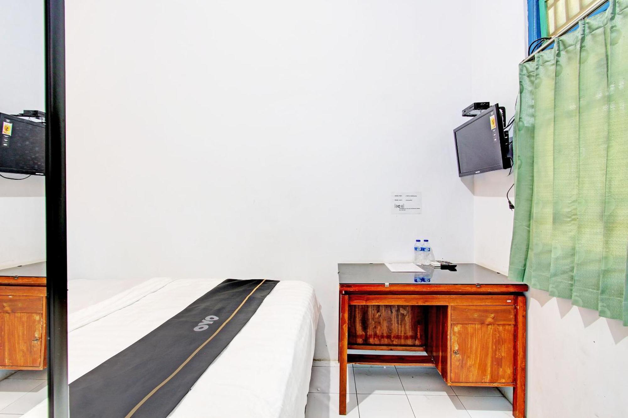 Capital O 92929 Hotel New Tirta Kencana Syariah Tegal  Zewnętrze zdjęcie